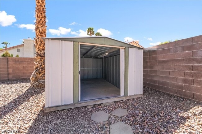 Building Photo - 1829 Vaccaro Pl