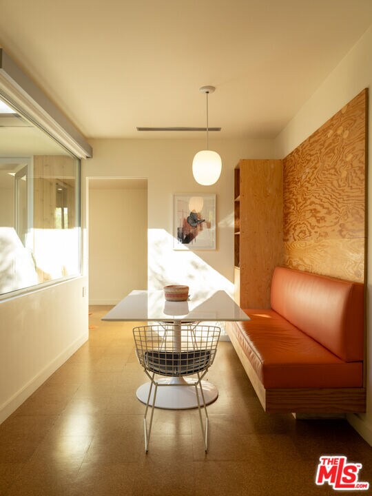 Building Photo - 13025 Addison St