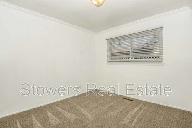 Building Photo - 19248 Pinehaven Pl