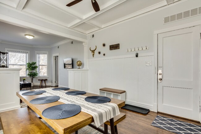 Building Photo - HEC Capital