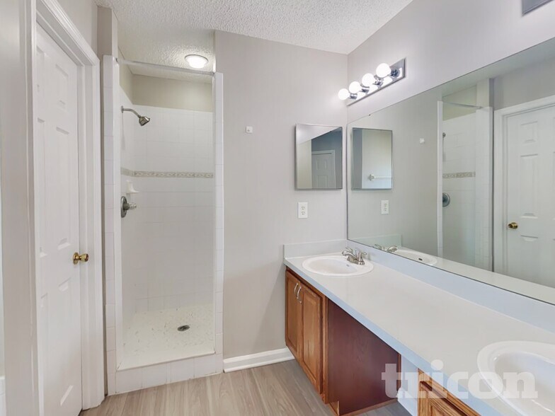 Building Photo - 5357 Whitecastle Ct