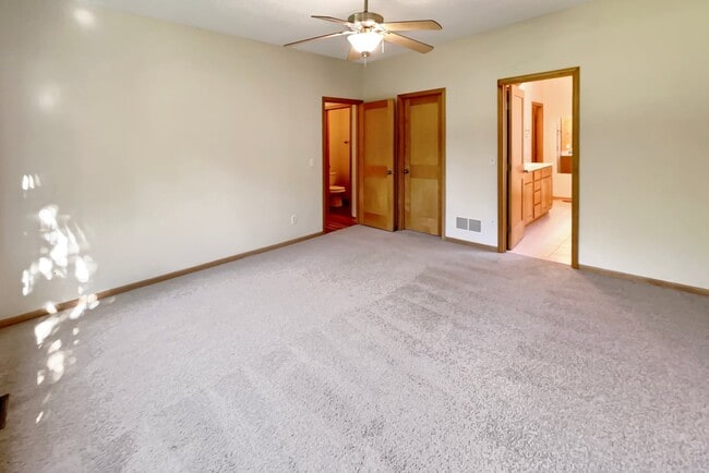 Building Photo - 1308 Timber Ln