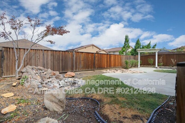 Building Photo - 4581 Bonraven Way