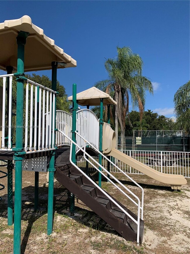 Building Photo - 8600 SW 212th St