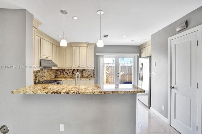 Building Photo - 2901 Dorchester Ln