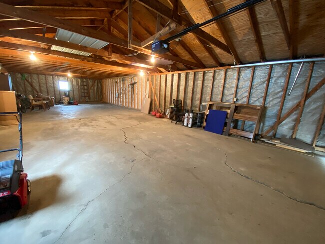 Building Photo - 900 4th Ave NE