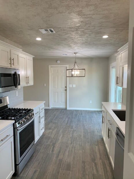 Building Photo - 217 E 30th St