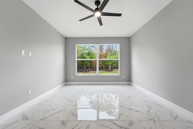 Building Photo - 6391 High Pointe Cir