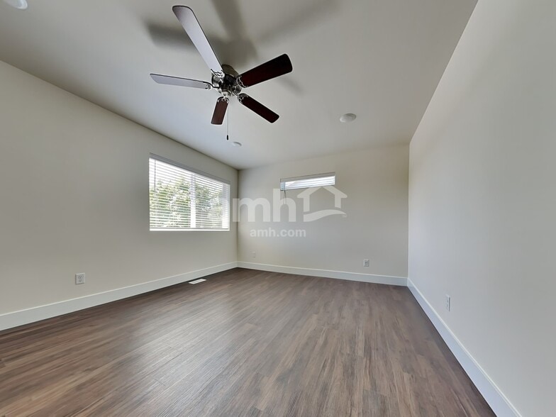 Building Photo - 17625 26th Ave Ct E