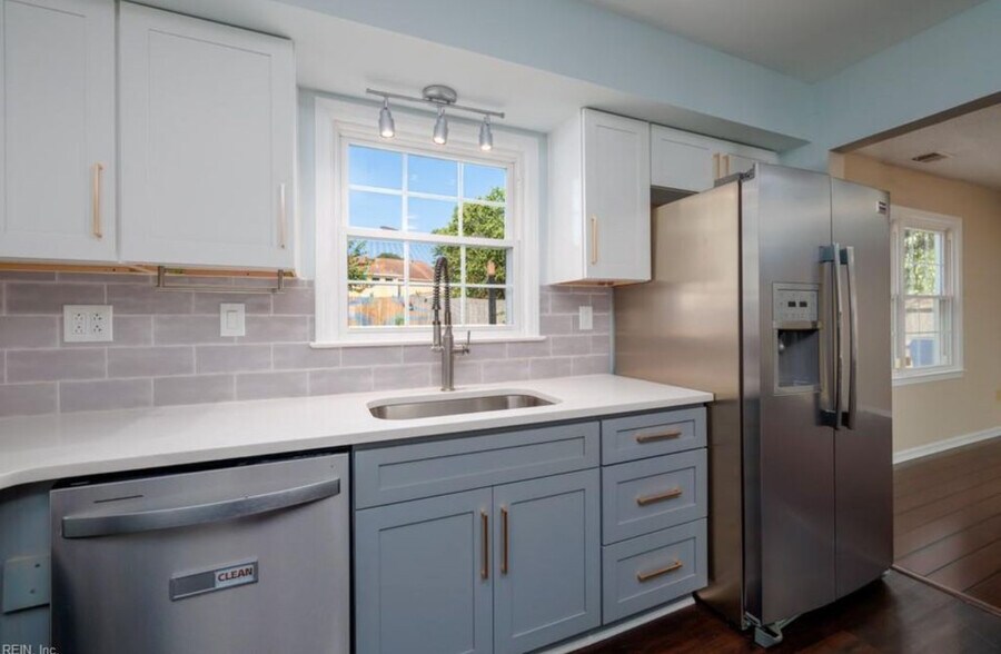 Building Photo - 1288 Hillock Xing