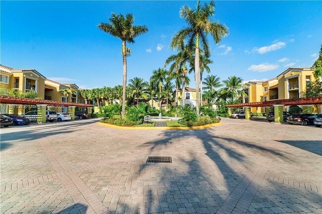 Building Photo - 2401 W Preserve Way