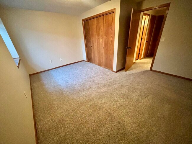 Building Photo - 2709 N Piatt Ave