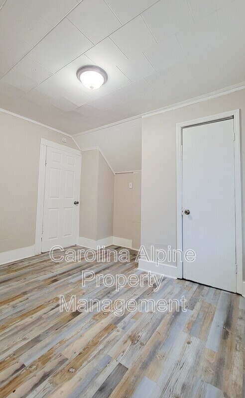 Building Photo - 1204 Asheboro St