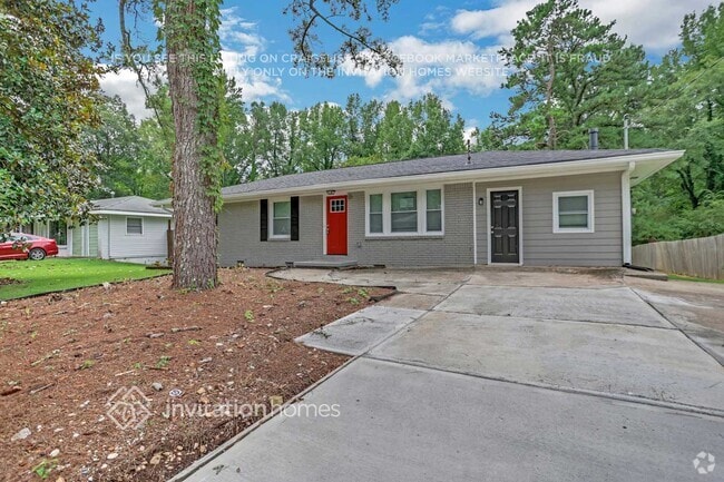 Building Photo - 1833 Rollingwood Dr SE