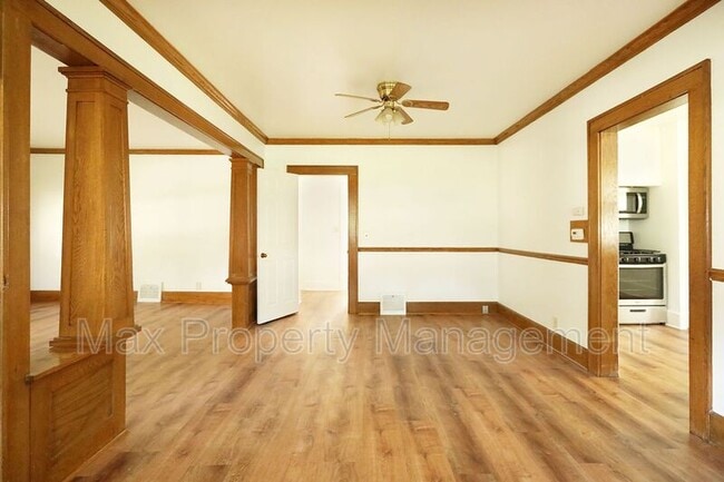 Building Photo - 1113 Douglas Ave