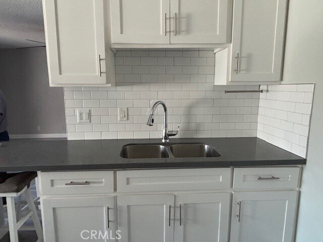 Building Photo - 17132 Emerald Ln