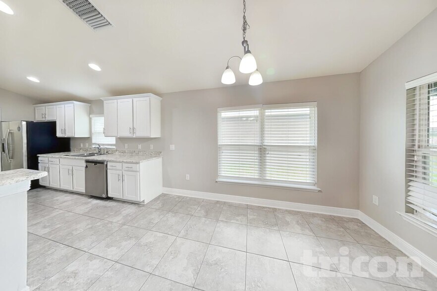 Building Photo - 14456 Barley Field Dr