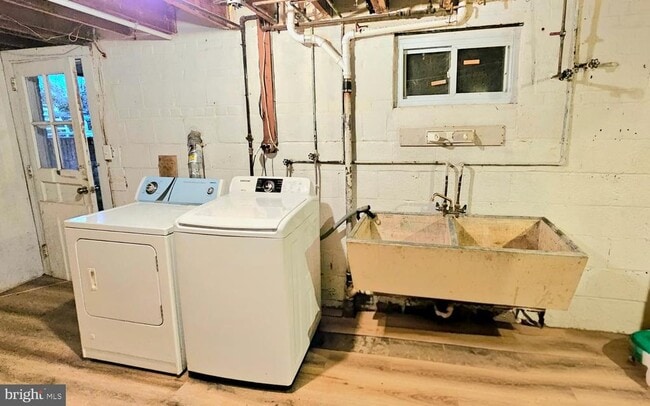 Building Photo - 3220 Alice Ct