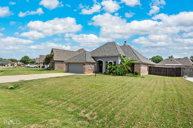 Building Photo - 3925 Le Brooke Ln