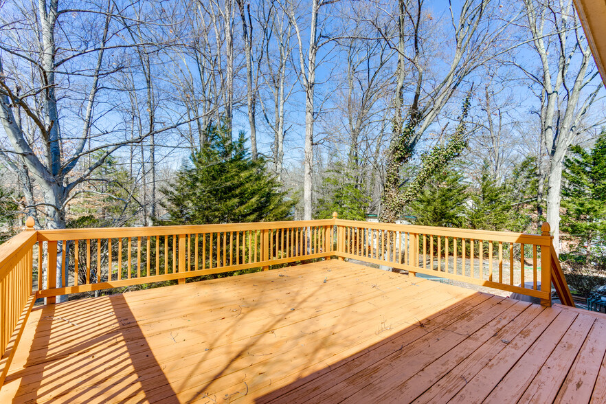 Back Deck - 9215 Cherrytree Dr