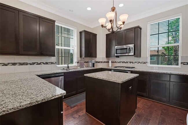 Building Photo - 1211 Edwinstowe Trl