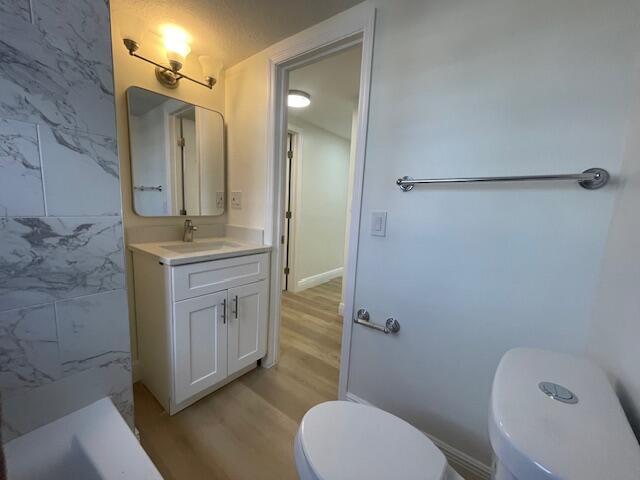 Building Photo - 302 N Tamarind Ave