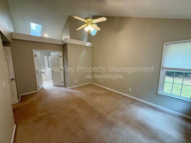 Building Photo - 103 Miramar Ct