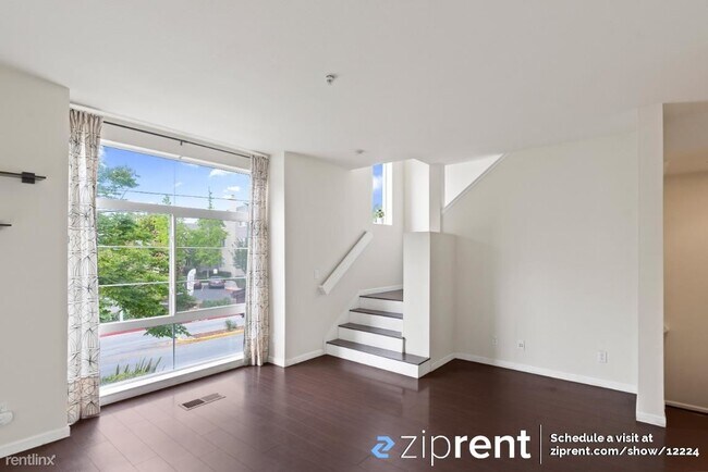 Building Photo - 3 br, 3.5 bath Townhome - 765 N 7th St, Sa...