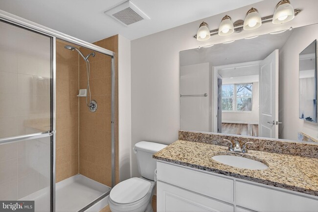 Building Photo - 11800 Sunset Hills Rd