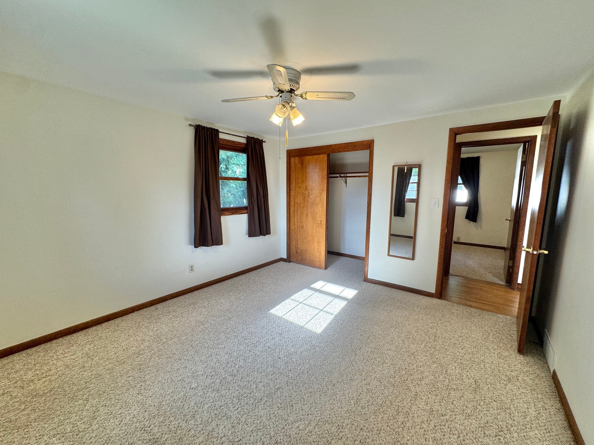 Bedroom - 1798 Chateau Dr