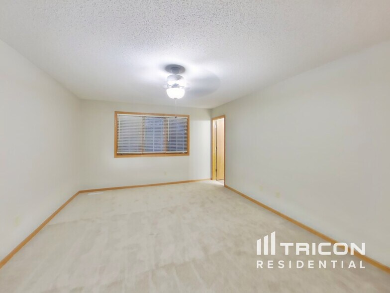 Building Photo - 13537 Dellwood Ct