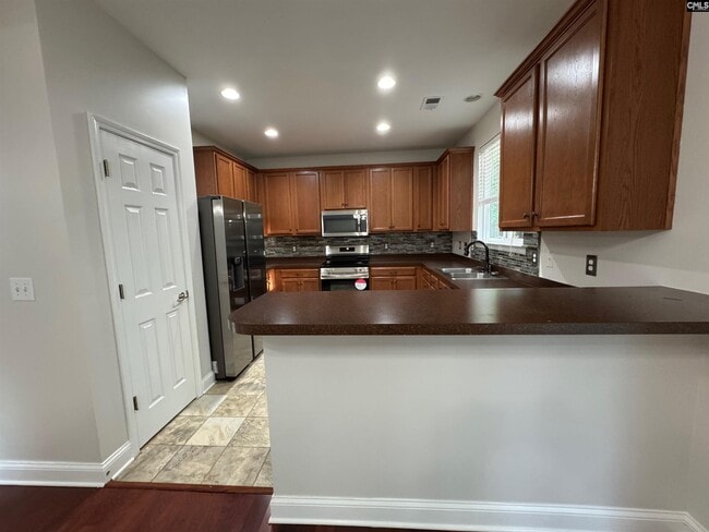 Building Photo - 104 Drifters Ct
