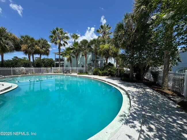 Building Photo - 3434 Blanding Blvd