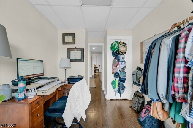 Building Photo - 38 Morris St