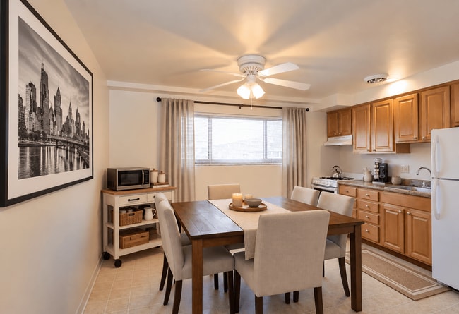 Building Photo - Blue Grass Estates