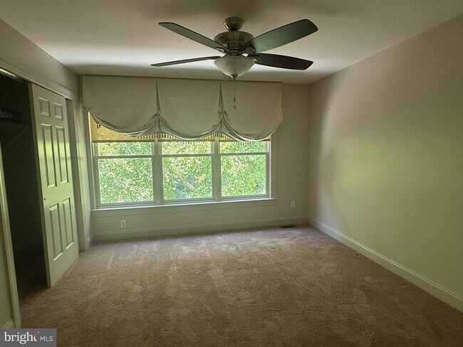 Building Photo - 1714 Hickory Hill Rd