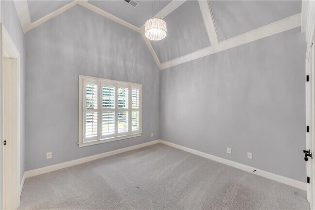 Building Photo - 5861 Yoshino Cherry Ln NE