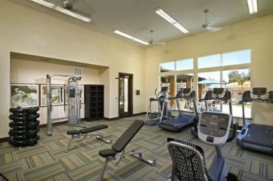 Building Photo - 680 Fernleaf Dr