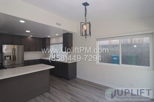 Building Photo - 1529 Marjorie St