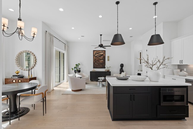 Building Photo - 8709 Ojeman Villas Dr