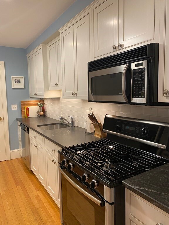 Building Photo - 89 Warren Ave