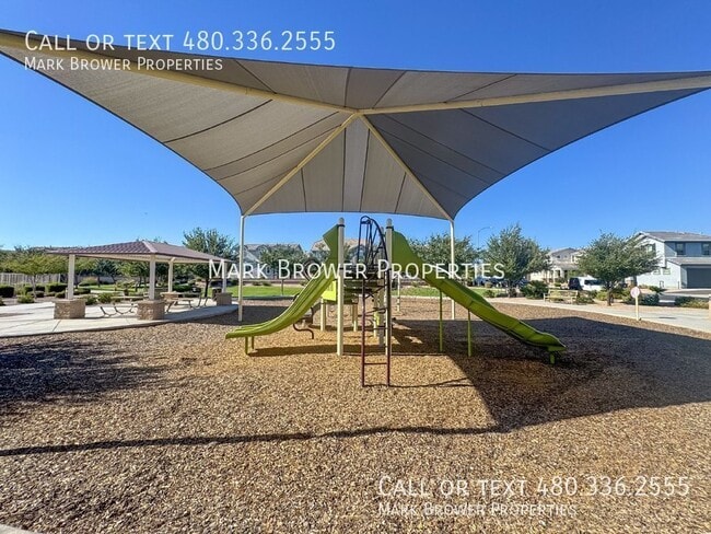 Building Photo - 249 North Sandal-