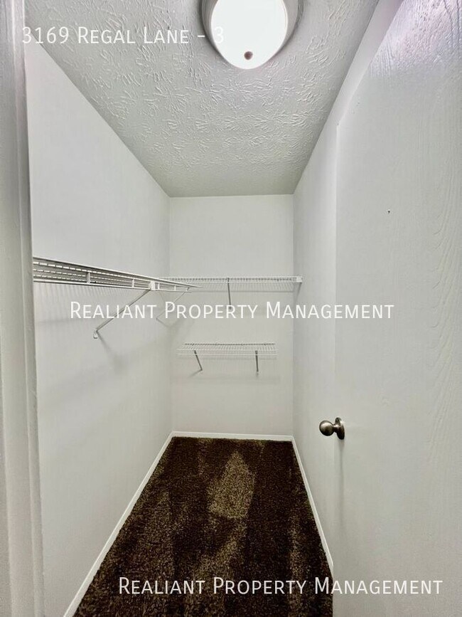 Building Photo - 3169 Regal Ln