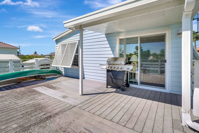 Building Photo - 4730 Almar Dr