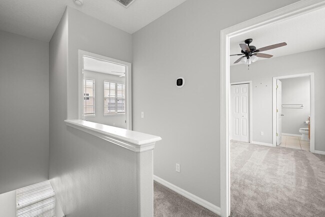 Building Photo - 509 S Matanzas Ave