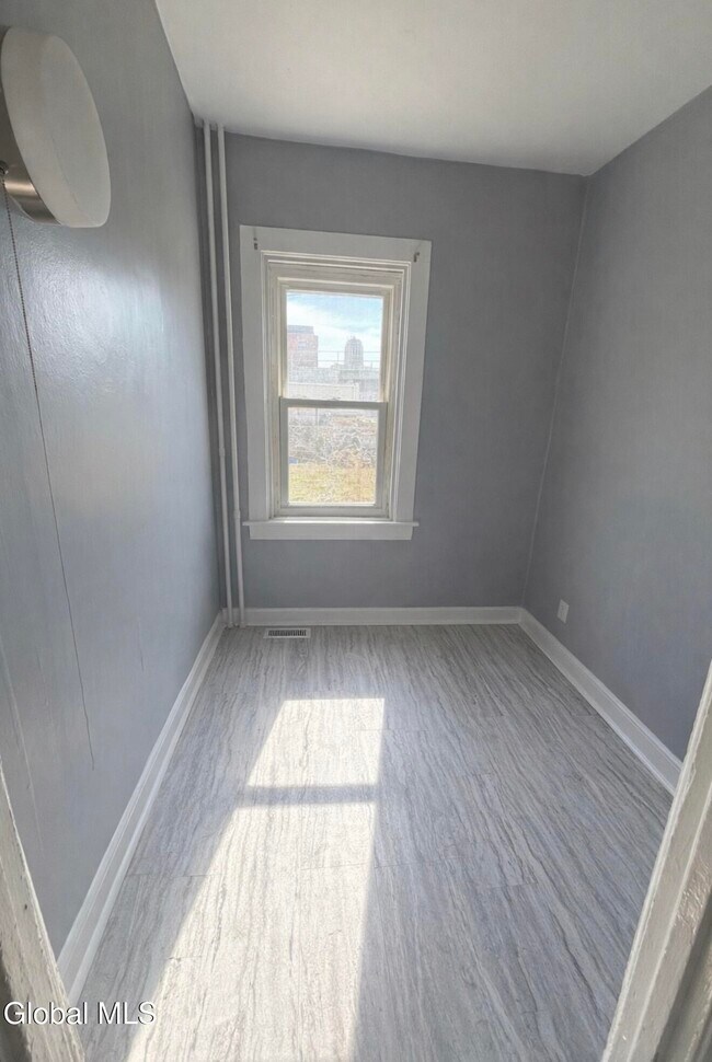 Building Photo - 247 Elk St