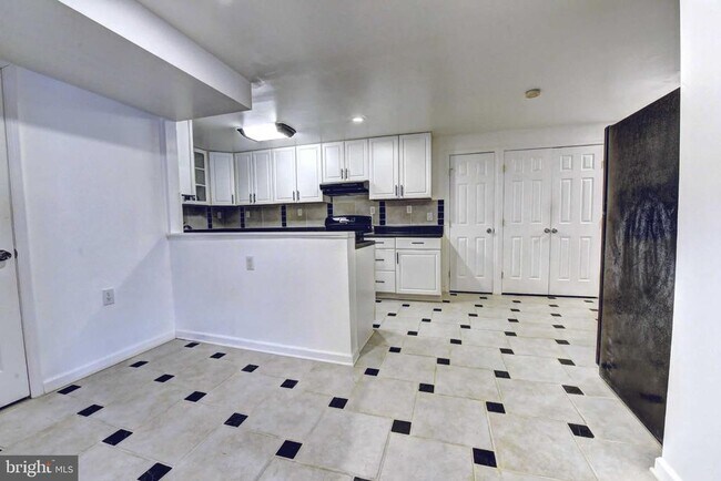 Building Photo - 110 Hunton Dr