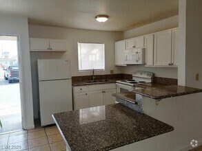 Building Photo - 5406 S Swenson St