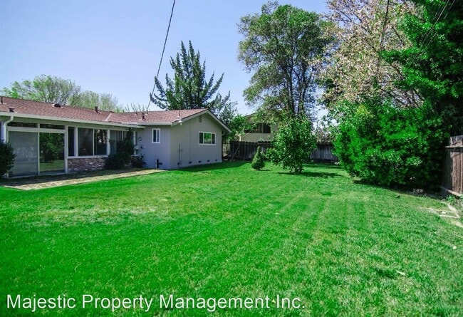 Building Photo - 3 br, 2 bath House - 2123 Paloma Ave