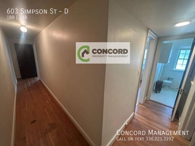 Building Photo - 603 Simpson St